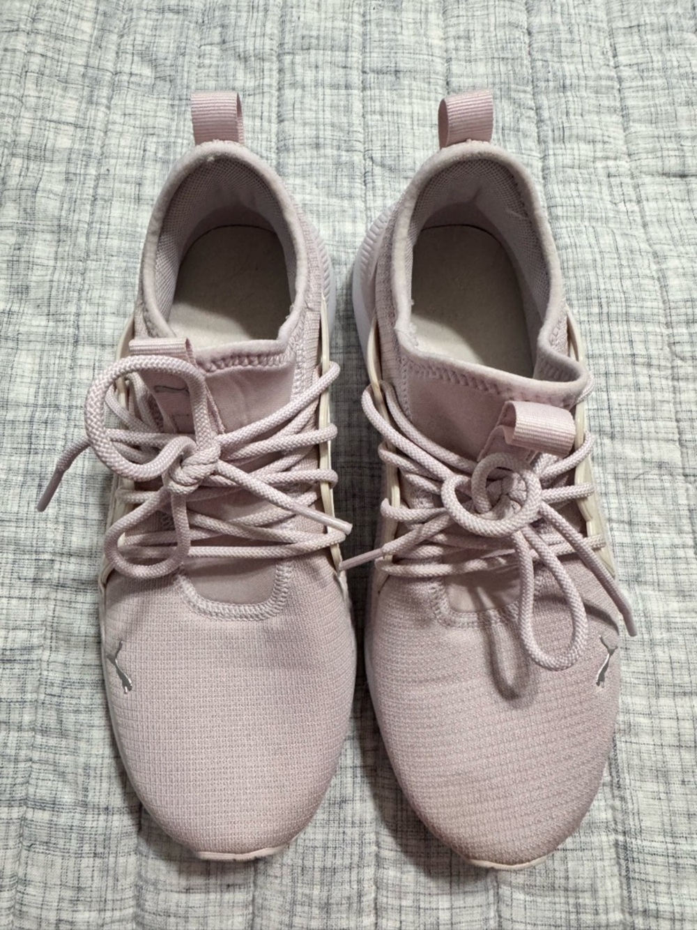PUMA Women's Pink/Lavender Knit Slip-On Sneakers size 7.5